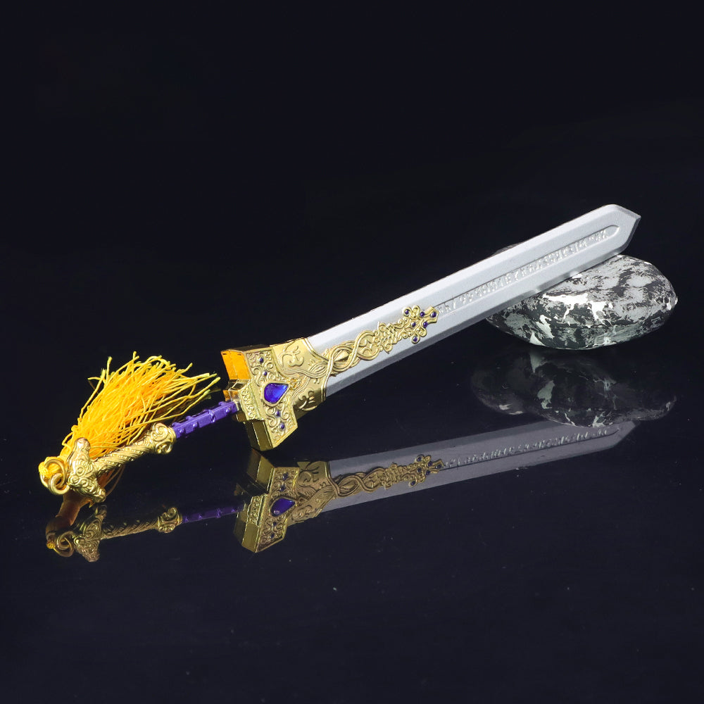 The Royal Greatsword Keychain Gadget Toy